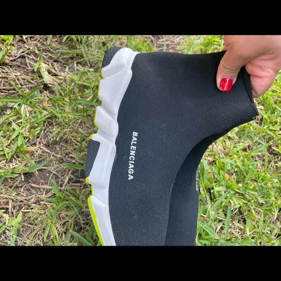 BALENCIAGA - Picture 4 of 8